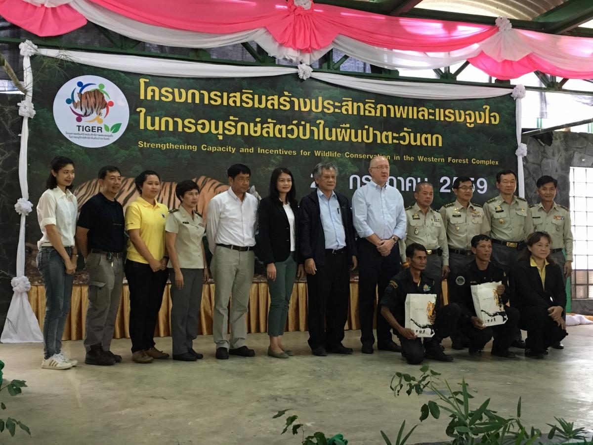 Aufklärungsarbeit in Dörfern